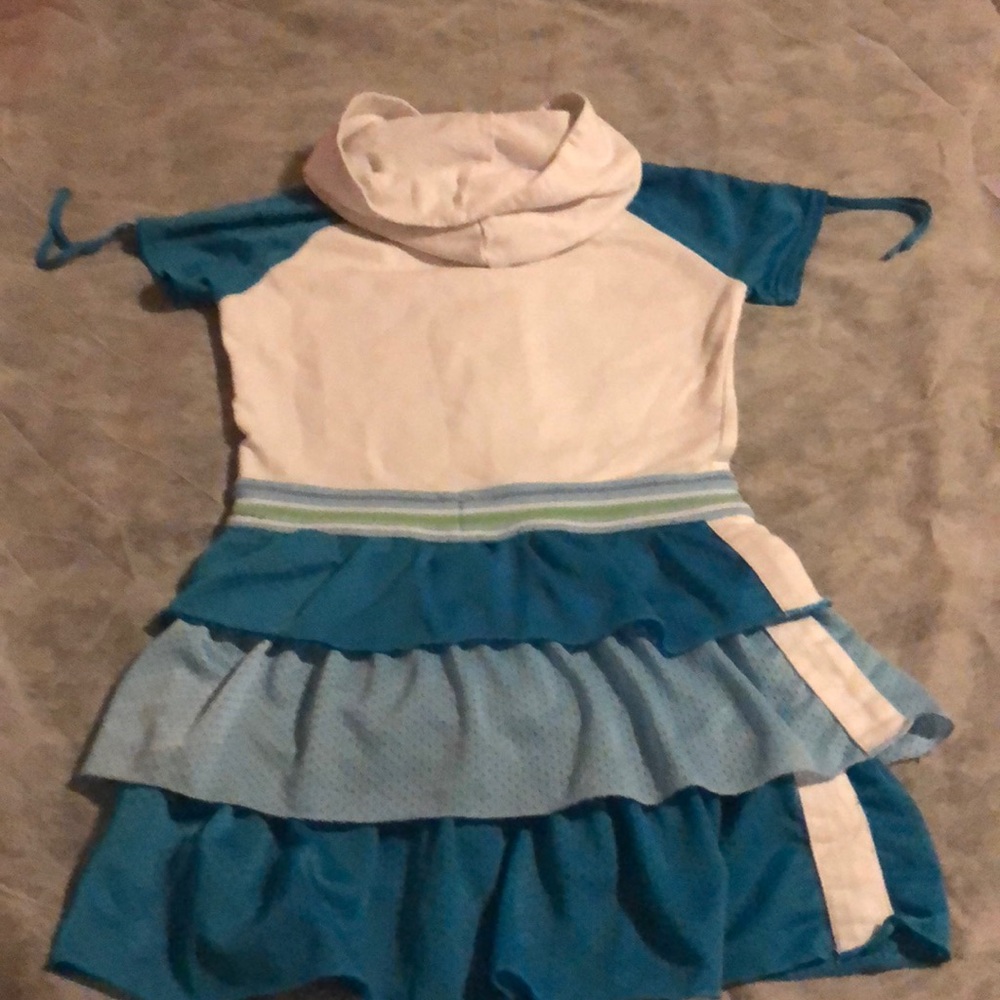 Dress - Picture 2 of 3